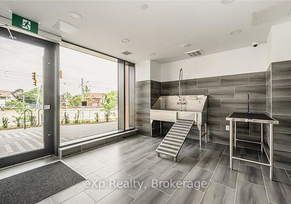 15-wellington-street-s-kitchener-ontario-x12690356
