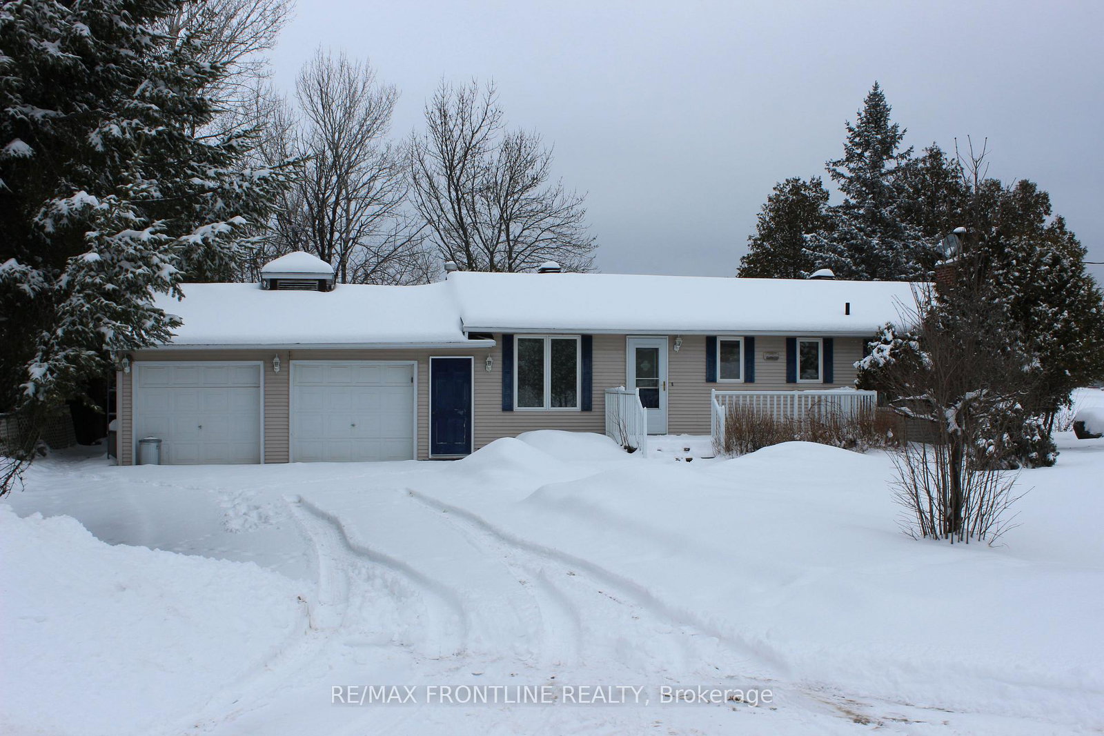 192-hall-shore-road-lanark-highlands-ontario-x12690666