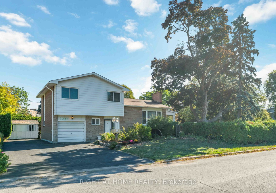 2221-circle-place-ottawa-ontario-x12691174