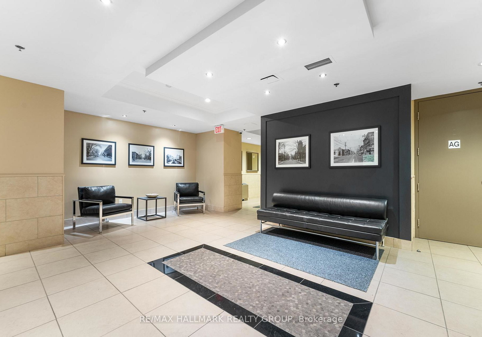 374-cooper-street-ottawa-ontario-x12691778