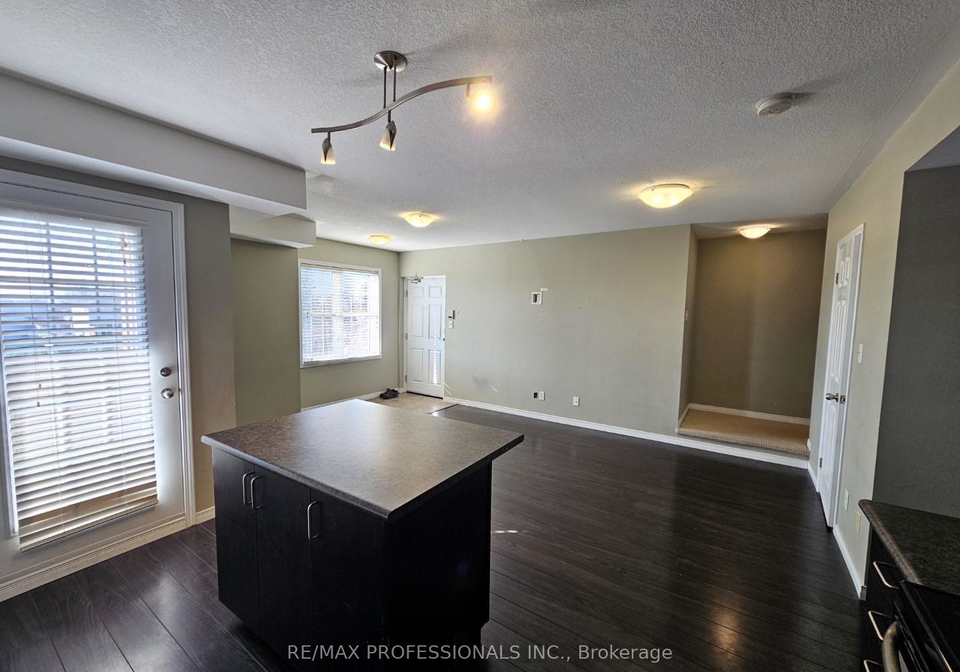 1460-highland-road-kitchener-ontario-x12691930