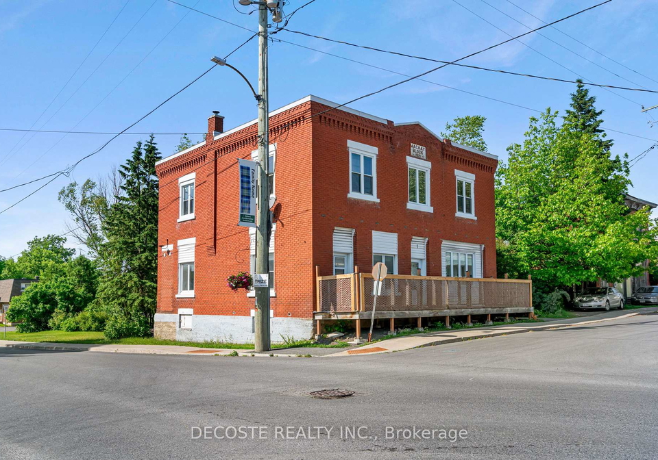1-mechanic-street-e-north-glengarry-ontario-x12692726