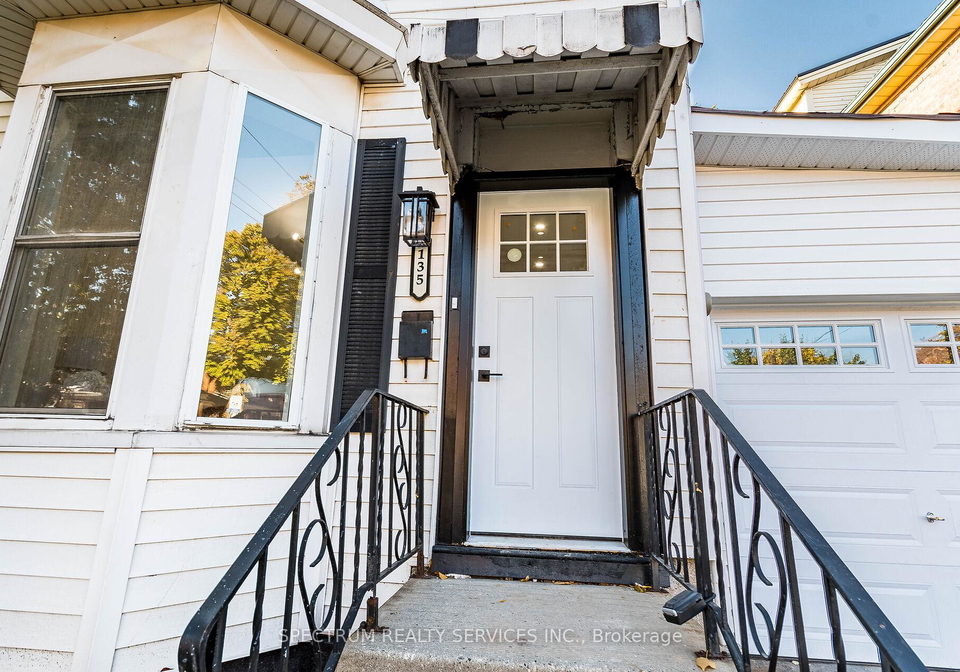 135-east-avenue-n-hamilton-ontario-x12692882