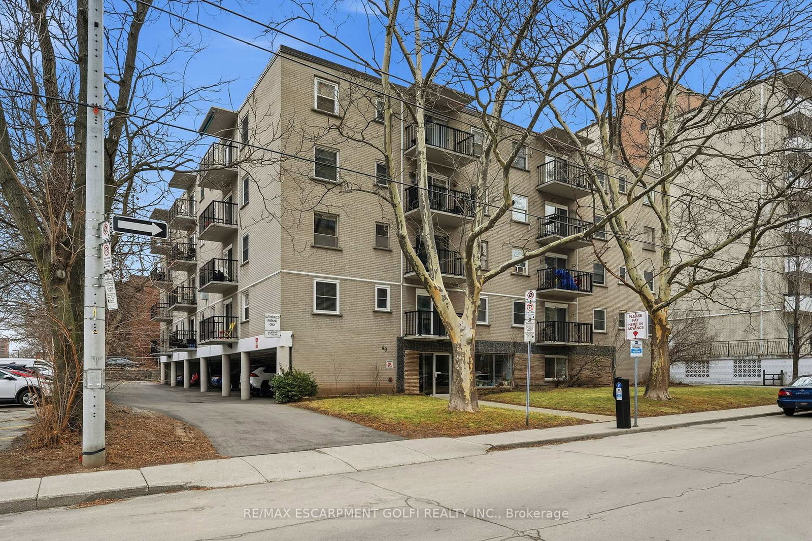 40-robinson-street-hamilton-ontario-x12693460