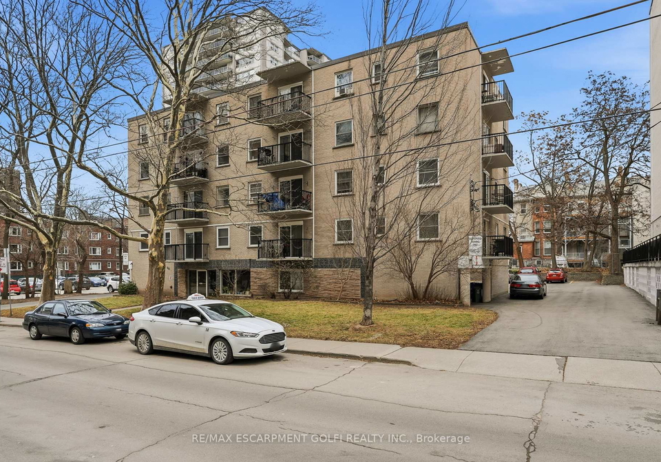 40-robinson-street-hamilton-ontario-x12693460