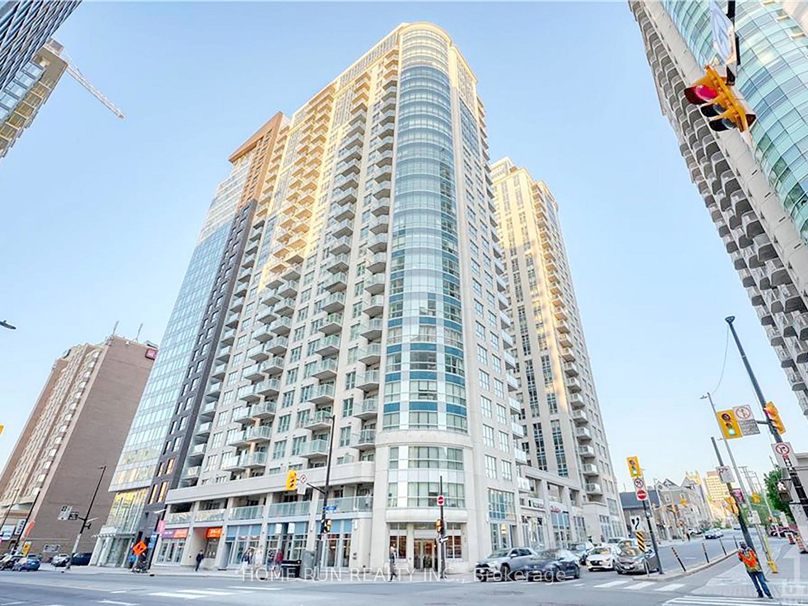 242-rideau-street-lower-town-sandy-hill-ottawa-ontario-x12694802
