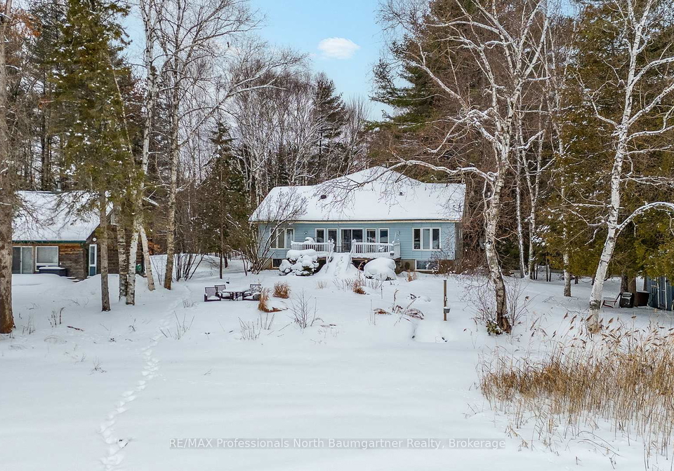 1015-blackberry-lane-minden-hills-ontario-x12694894