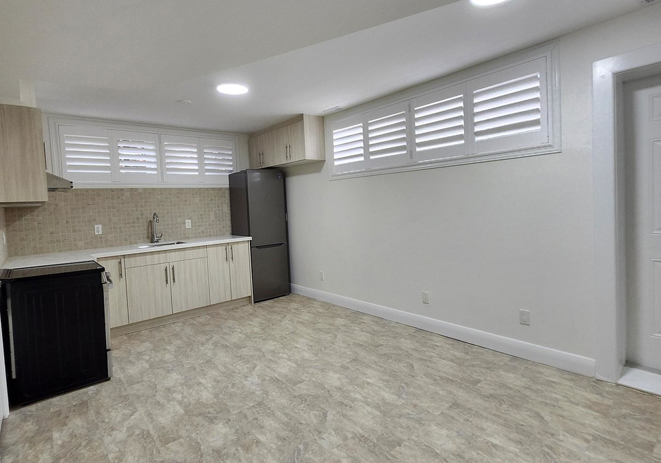 109-bruce-street-kitchener-ontario-x12695044