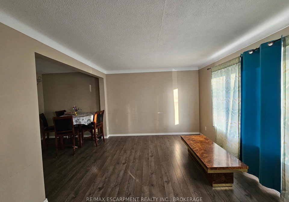 100-endicott-terrace-welland-ontario-x12695836