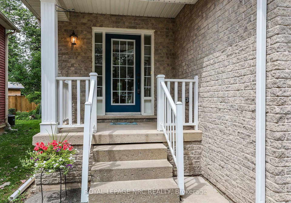 56-queens-circle-fort-erie-ontario-x12696124