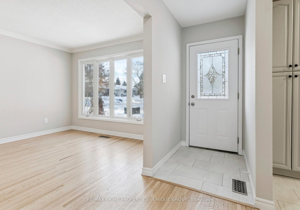 520-teakwood-drive-waterloo-ontario-x12696336