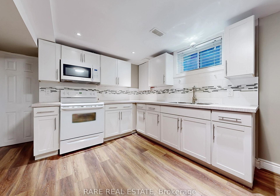 359-east-42nd-street-hamilton-ontario-x12696764