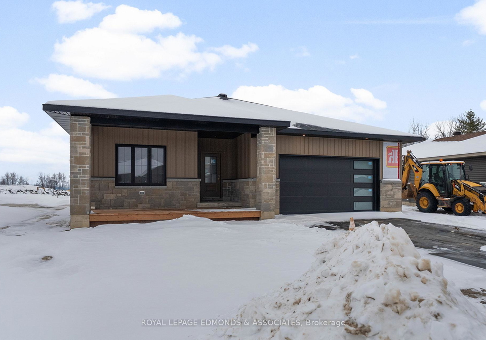 26-bamagillia-street-whitewater-region-ontario-x12697060