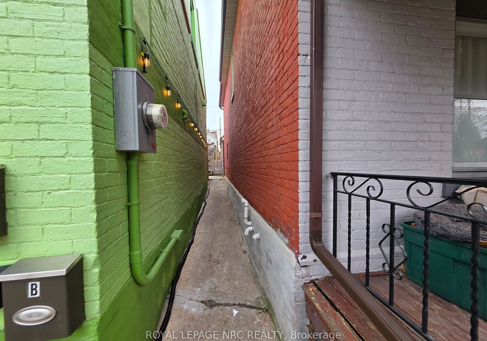 220-emerald-street-n-hamilton-ontario-x12697068
