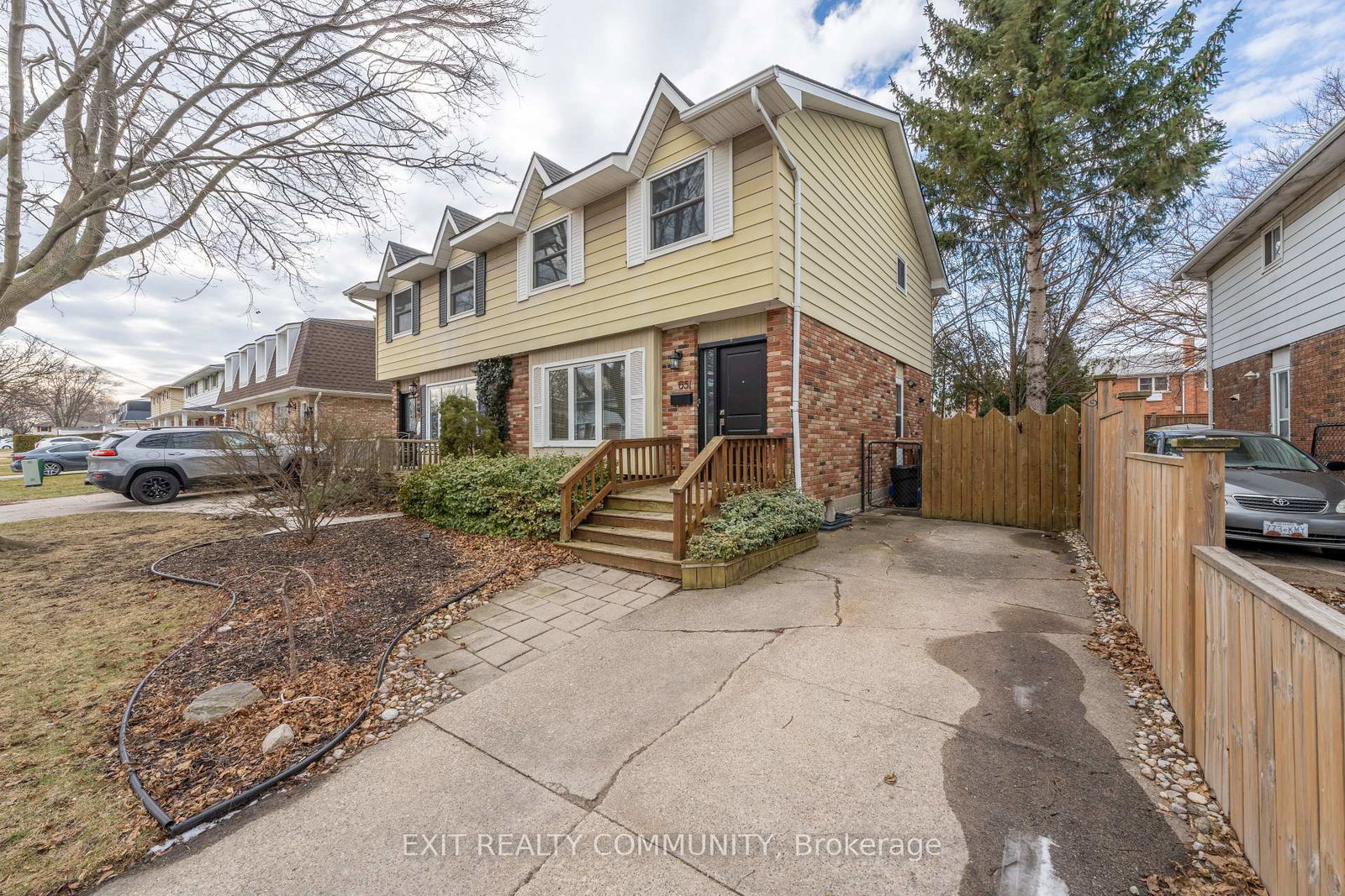 651-roger-street-sarnia-ontario-x12697712
