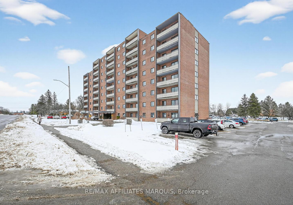 41-sunset-boulevard-perth-ontario-x12697832