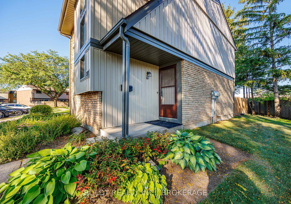 302-vine-street-st-catharines-ontario-x12698324