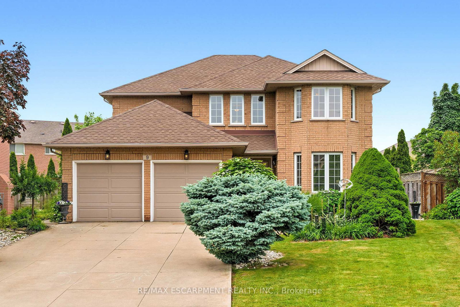 9-sugarberry-court-hamilton-ontario-x12698636