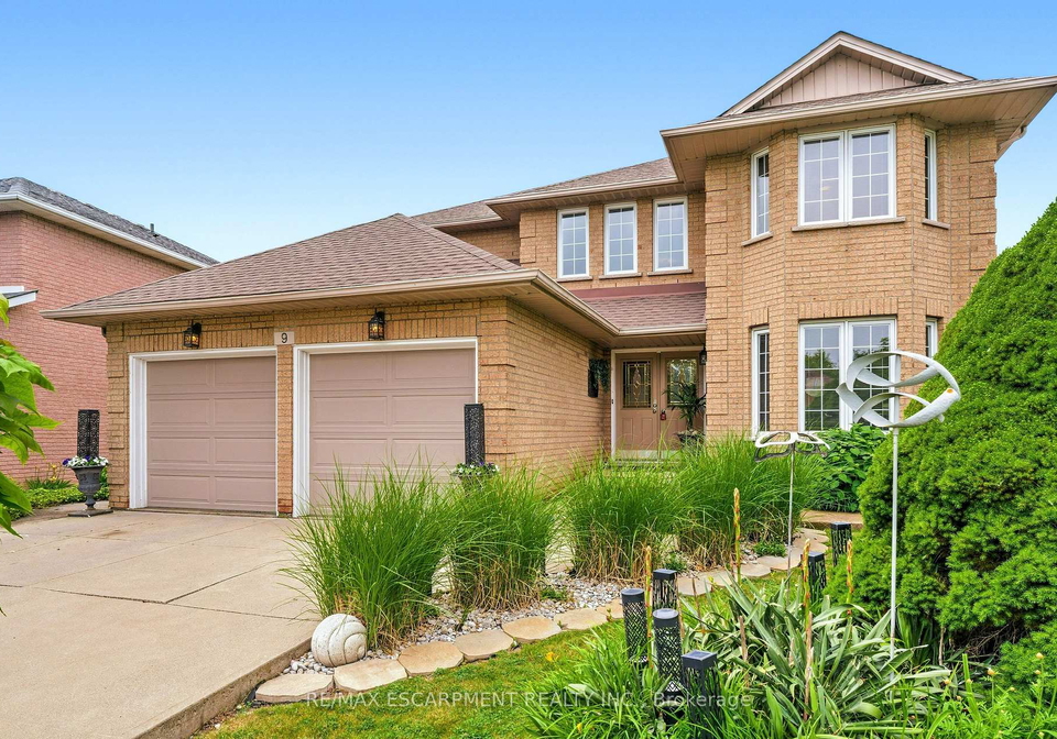 9-sugarberry-court-hamilton-ontario-x12698636