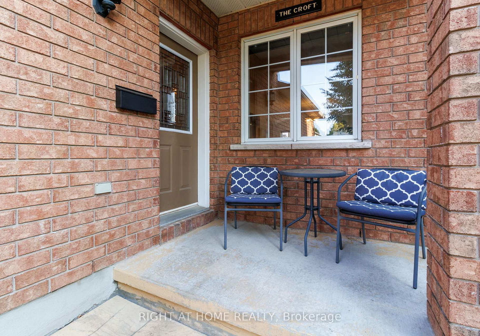 139-locheland-crescent-ottawa-ontario-x12698704