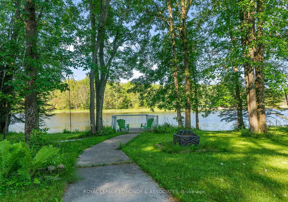 731-francie-lane-laurentian-valley-ontario-x12698868
