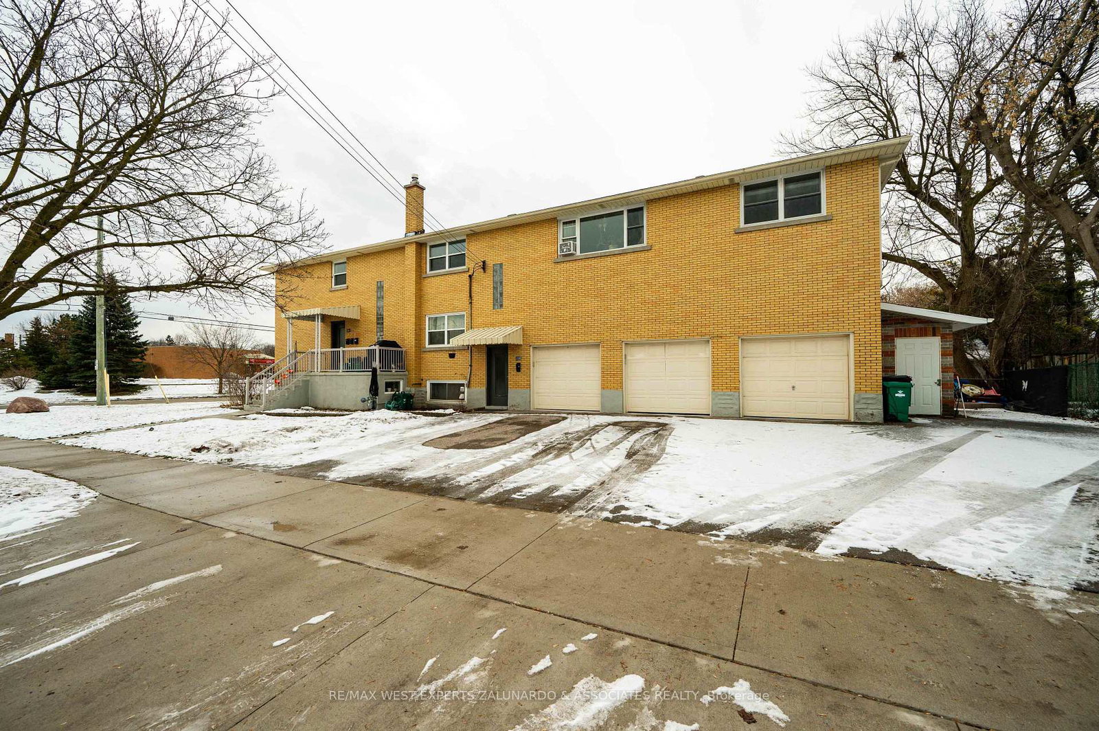 230-sherwood-avenue-kitchener-ontario-x12698964