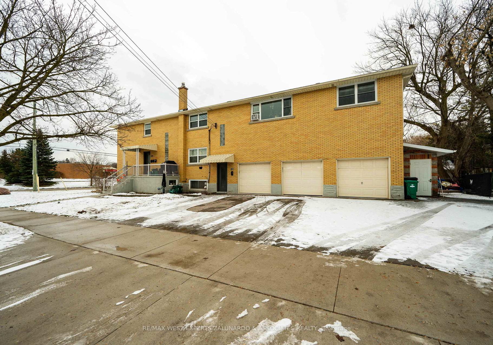 230-sherwood-avenue-kitchener-ontario-x12698964
