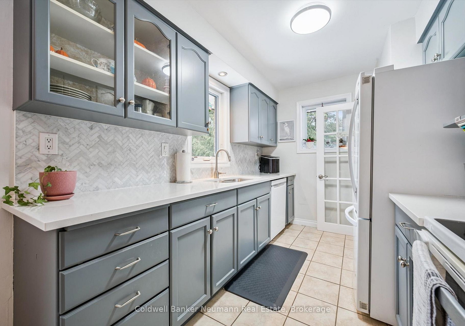 212-waverley-drive-guelph-ontario-x12699052
