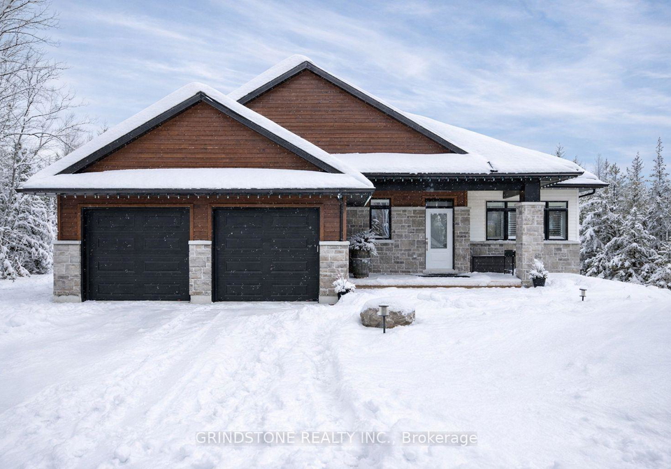 52-morning-flight-court-greater-madawaska-ontario-x12699512