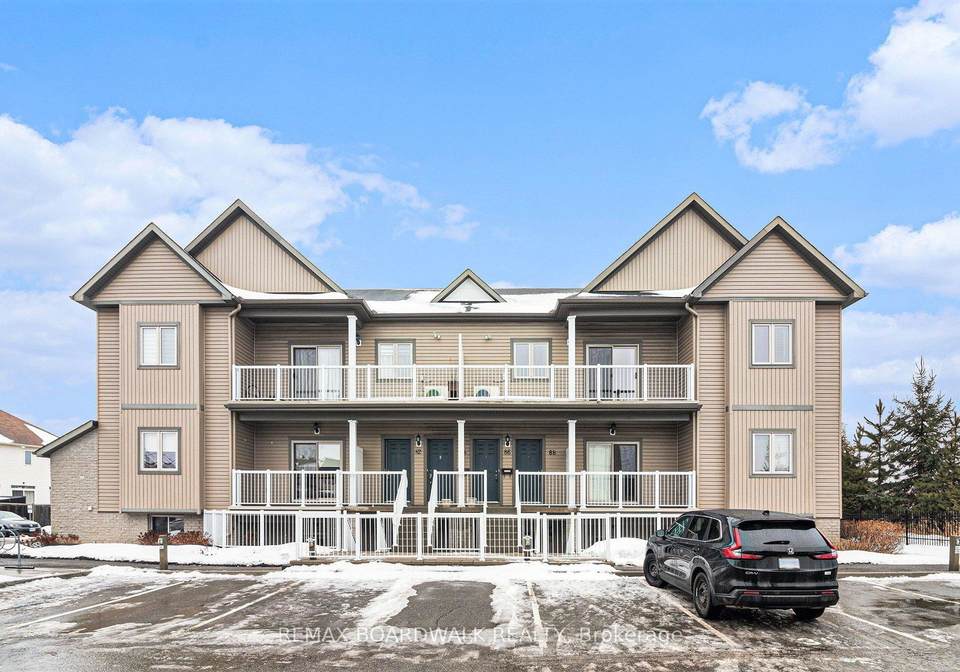 86-sternes-private-ottawa-ontario-x12699958