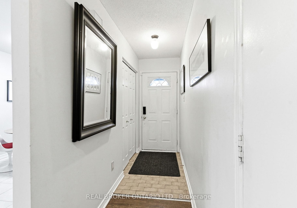 851-rob-roy-avenue-ottawa-ontario-x12700050