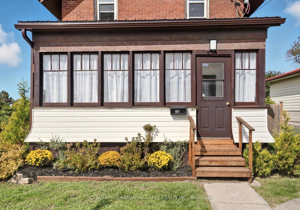 18-mary-street-w-kawartha-lakes-ontario-x12700570