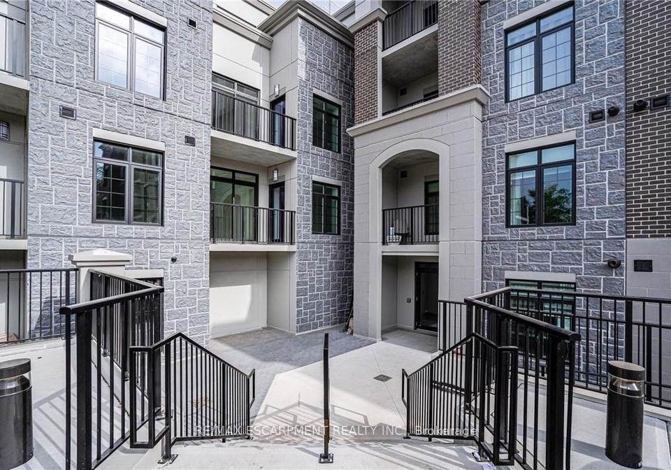 153-wilson-street-w-hamilton-ontario-x12700878