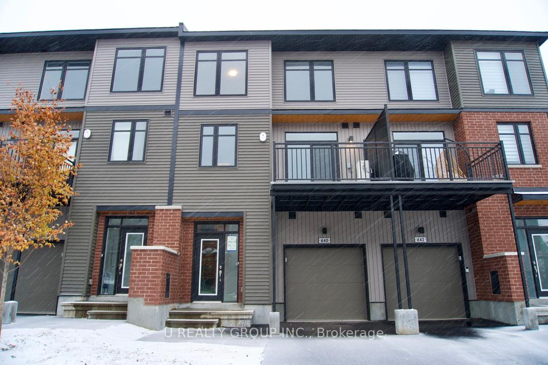 640-corporal-private-ottawa-ontario-x12700986