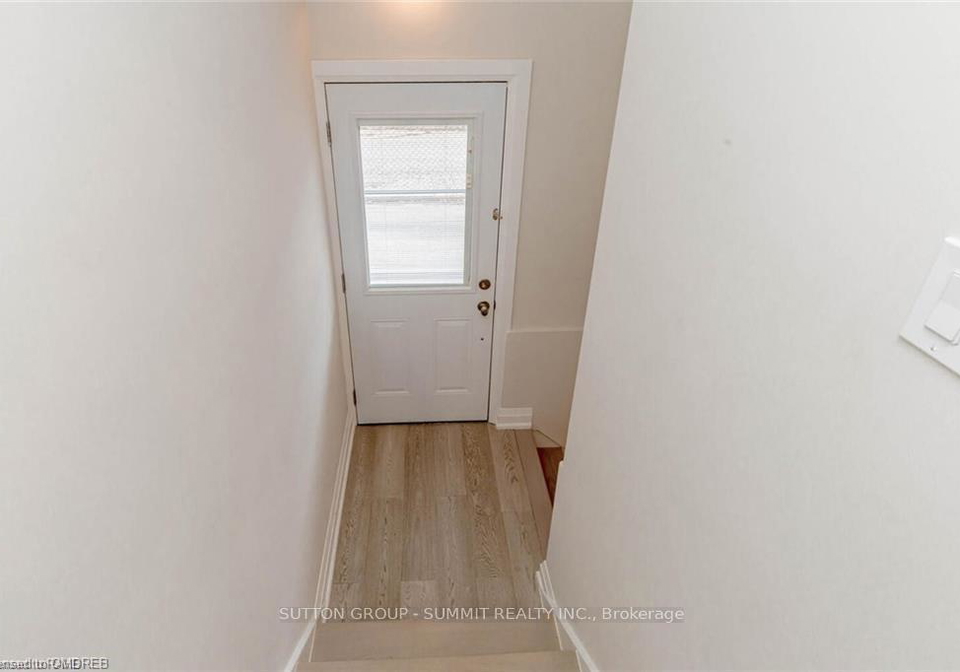 128-clarendon-avenue-hamilton-ontario-x12701064