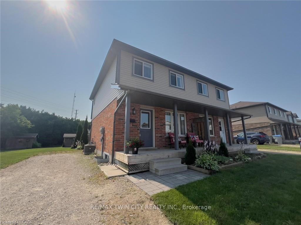 610-salisbury-avenue-s-north-perth-ontario-x12701208