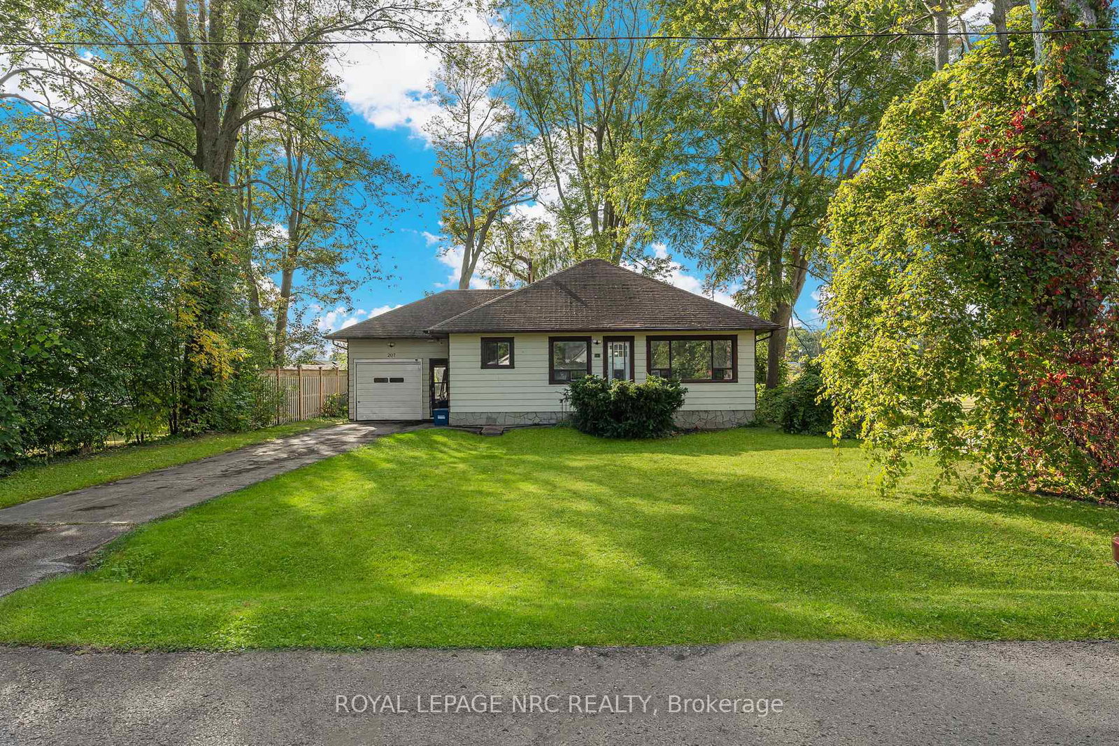 207-elmwood-avenue-fort-erie-ontario-x12701506