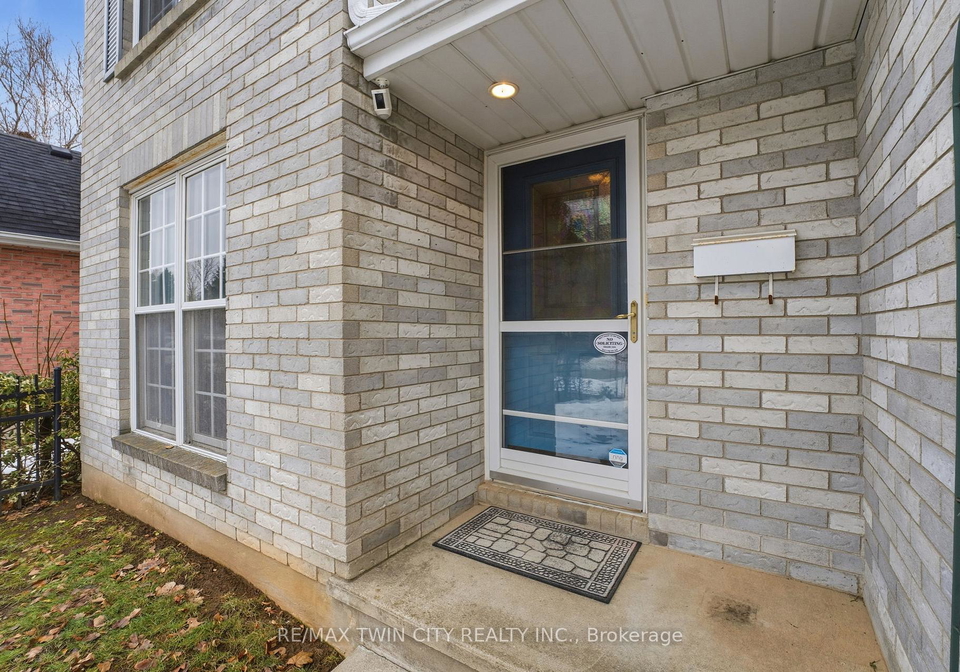 68-fairlake-drive-cambridge-ontario-x12701528