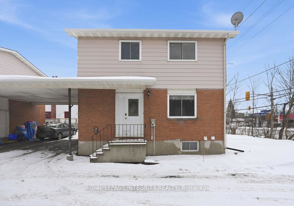 2035-st-laurent-boulevard-ottawa-ontario-x12702034