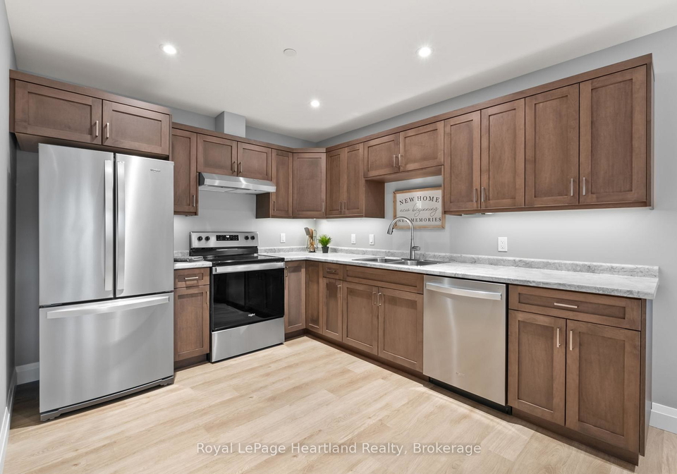187-victoria-street-w-north-huron-ontario-x12702044