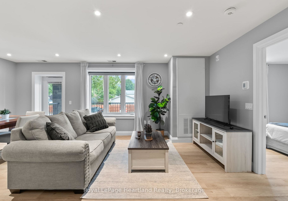 187-victoria-street-w-north-huron-ontario-x12702050