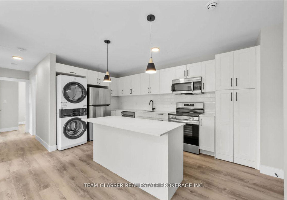 400-scenic-drive-london-south-ontario-x12702366