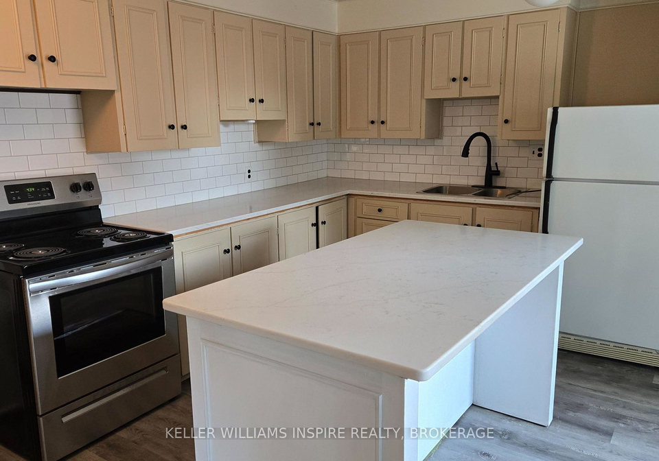22-mccoll-street-quinte-west-ontario-x12702504
