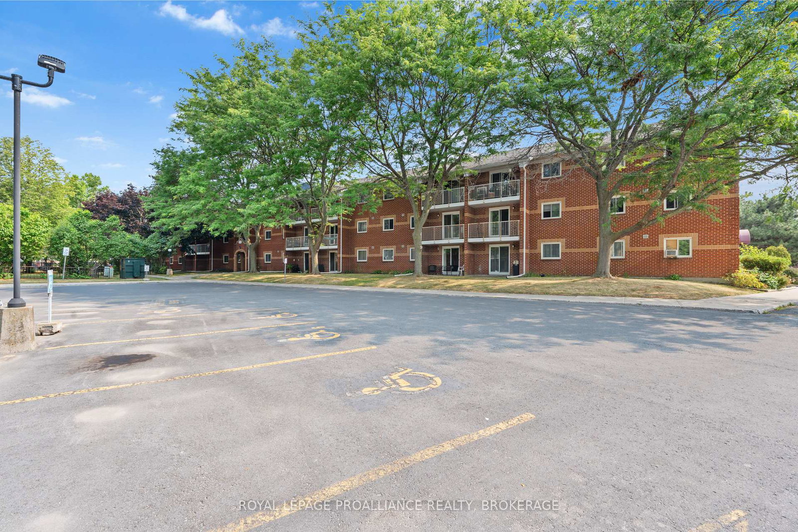 573-armstrong-road-kingston-ontario-x12702590