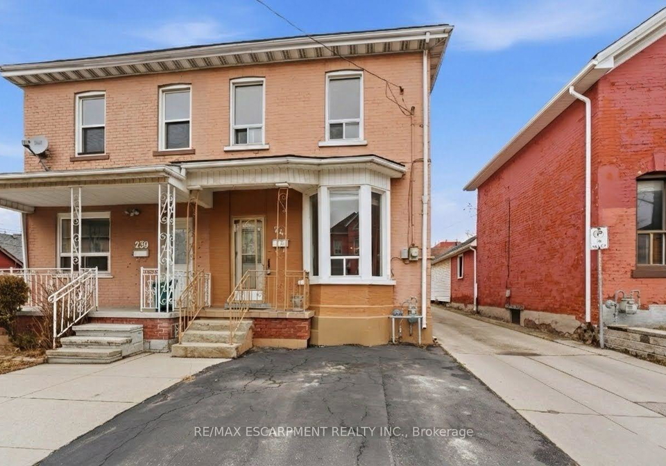241-robert-street-hamilton-ontario-x12702884
