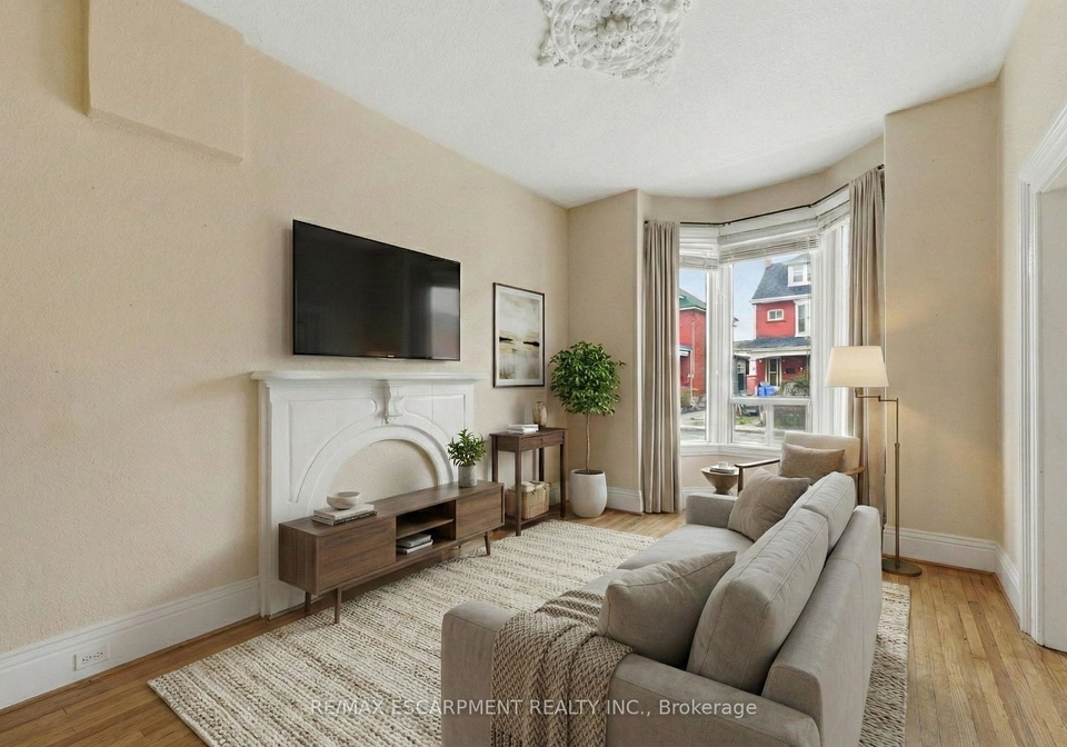 241-robert-street-hamilton-ontario-x12702884