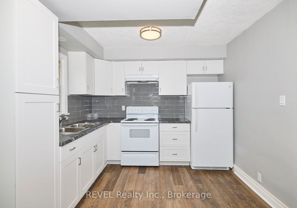 43-cosby-avenue-st-catharines-ontario-x12703164