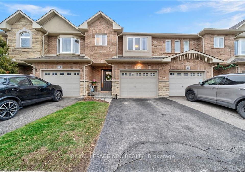 21-periwinkle-drive-hamilton-ontario-x12703392