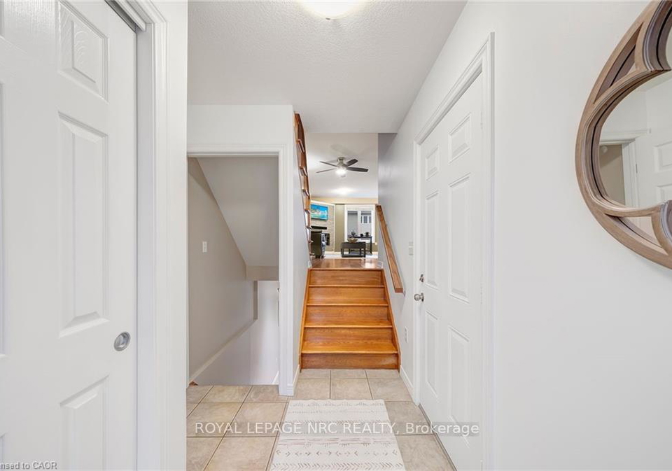21-periwinkle-drive-hamilton-ontario-x12703392