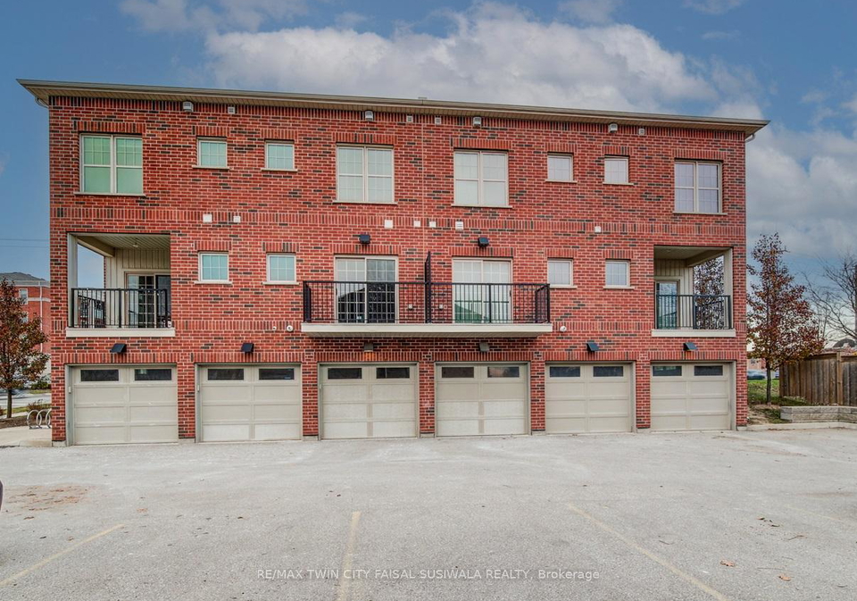 27max-becker-drive-kitchener-ontario-x12703534